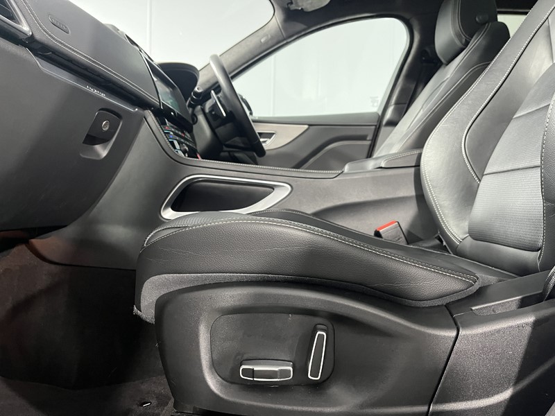 2020 (70) JAGUAR F-PACE 2.0d [180] Chequered Flag 5dr Auto AWD 4956848