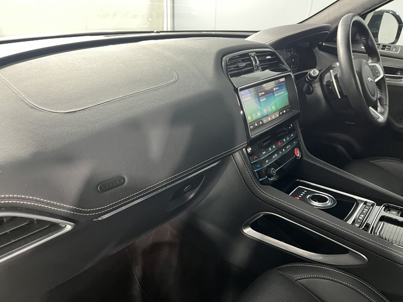 2020 (70) JAGUAR F-PACE 2.0d [180] Chequered Flag 5dr Auto AWD 4956819