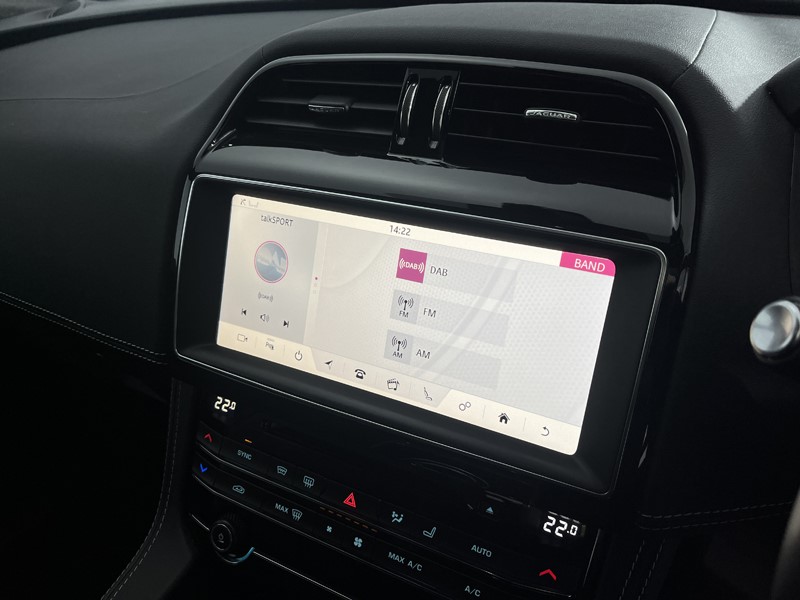 2020 (70) JAGUAR F-PACE 2.0d [180] Chequered Flag 5dr Auto AWD 4956841