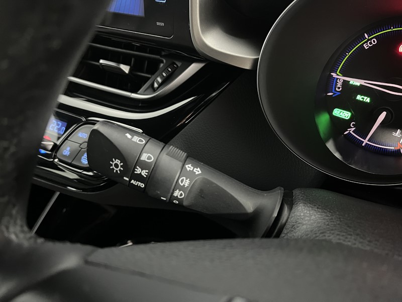 2019 (19) TOYOTA C-HR 1.8 Hybrid Dynamic 5dr CVT 4942860