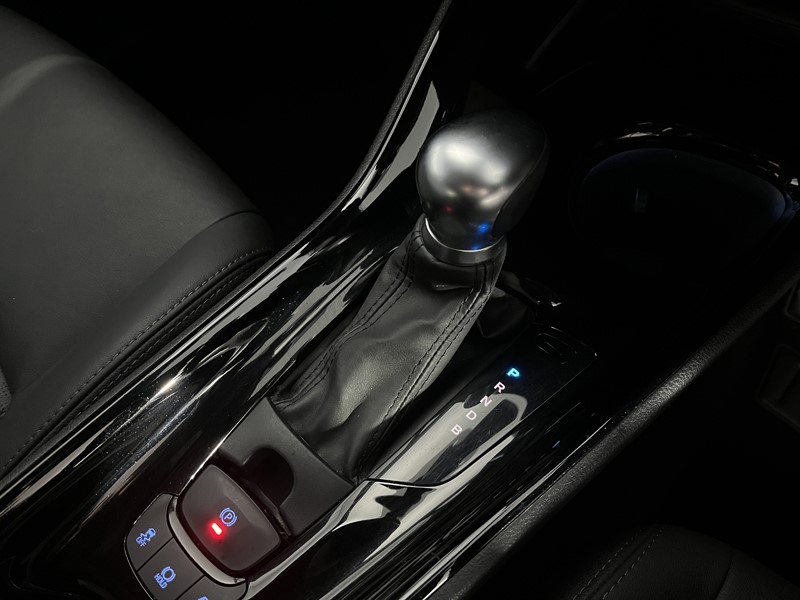 2019 (19) TOYOTA C-HR 1.8 Hybrid Dynamic 5dr CVT 4942846