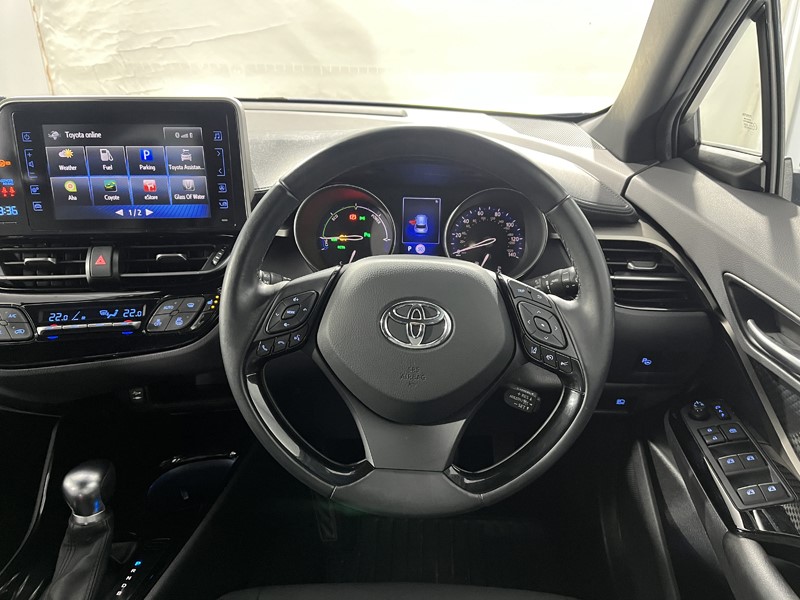 2019 (19) TOYOTA C-HR 1.8 Hybrid Dynamic 5dr CVT 4942841