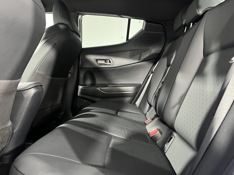 2019 (19) TOYOTA C-HR 1.8 Hybrid Dynamic 5dr CVT 4942869