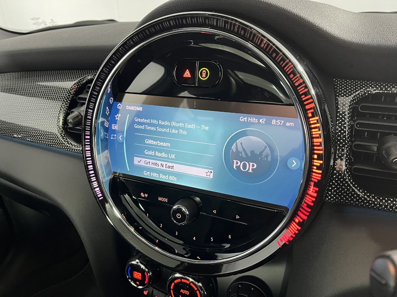 2022 (72) MINI HATCHBACK 1.5 Cooper Exclusive 3dr Auto 4961000