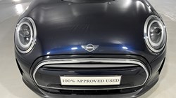 2022 (72) MINI HATCHBACK 1.5 Cooper Exclusive 3dr Auto 4961010