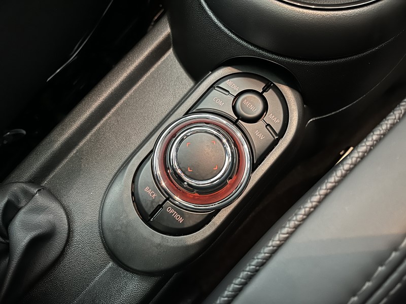 2022 (72) MINI HATCHBACK 1.5 Cooper Exclusive 3dr Auto 4961005