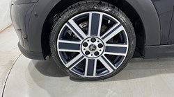 2022 (72) MINI HATCHBACK 1.5 Cooper Exclusive 3dr Auto 4960986
