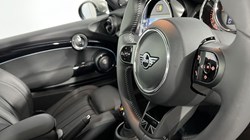 2022 (72) MINI HATCHBACK 1.5 Cooper Exclusive 3dr Auto 4960995