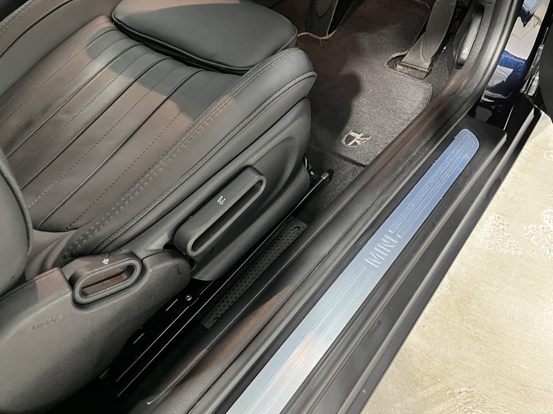 2022 (72) MINI HATCHBACK 1.5 Cooper Exclusive 3dr Auto 4960992