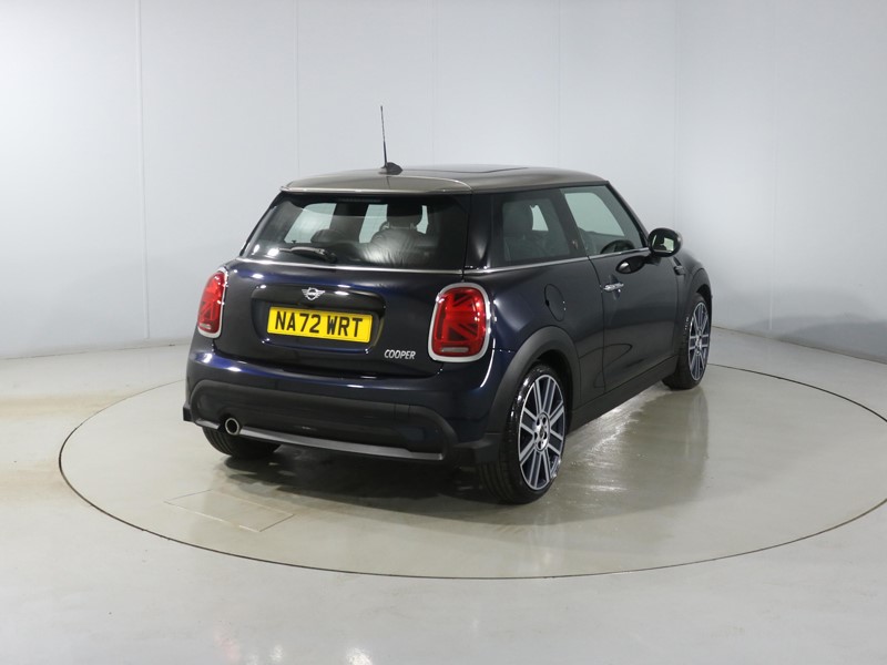 2022 (72) MINI HATCHBACK 1.5 Cooper Exclusive 3dr Auto 4961015