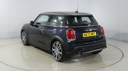 2022 (72) MINI HATCHBACK 1.5 Cooper Exclusive 3dr Auto 4960974