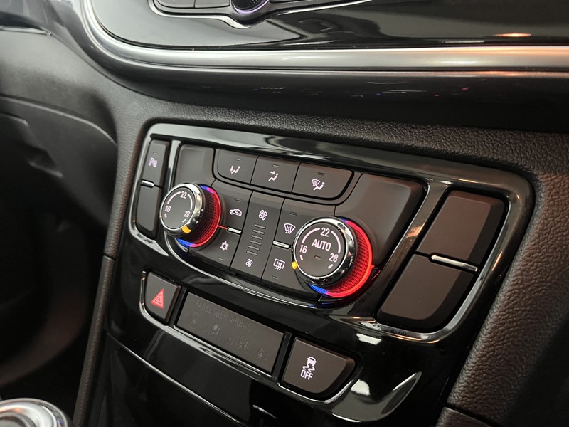 2017 (67) VAUXHALL MOKKA X 1.4T Active 5dr Auto 4966282