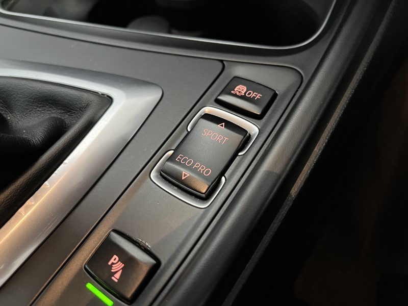 2018 (18) BMW 4 SERIES 420d [190] M Sport 2dr Auto [Professional Media] 4960947