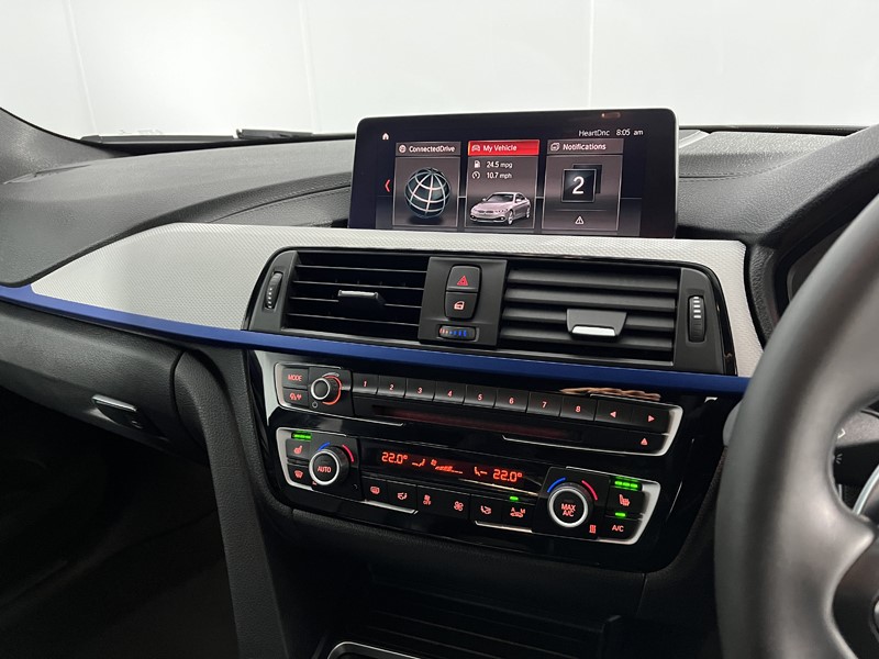 2018 (18) BMW 4 SERIES 420d [190] M Sport 2dr Auto [Professional Media] 4960921