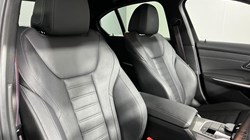 2021 (71) BMW 3 SERIES 330e M Sport Pro Edition 4dr Step Auto 4972192