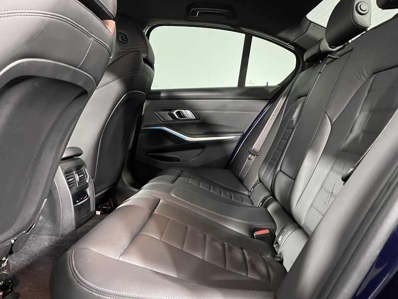 2021 (71) BMW 3 SERIES 330e M Sport Pro Edition 4dr Step Auto 4972218