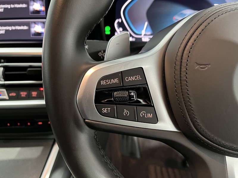 2021 (71) BMW 3 SERIES 330e M Sport Pro Edition 4dr Step Auto 4972204