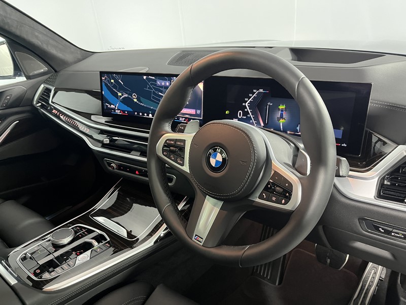 2025 (75) BMW X7 xDrive40i MHT M Sport 5dr Step Auto 4977363