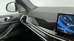 2025 (75) BMW X7 xDrive40i MHT M Sport 5dr Step Auto 4977386