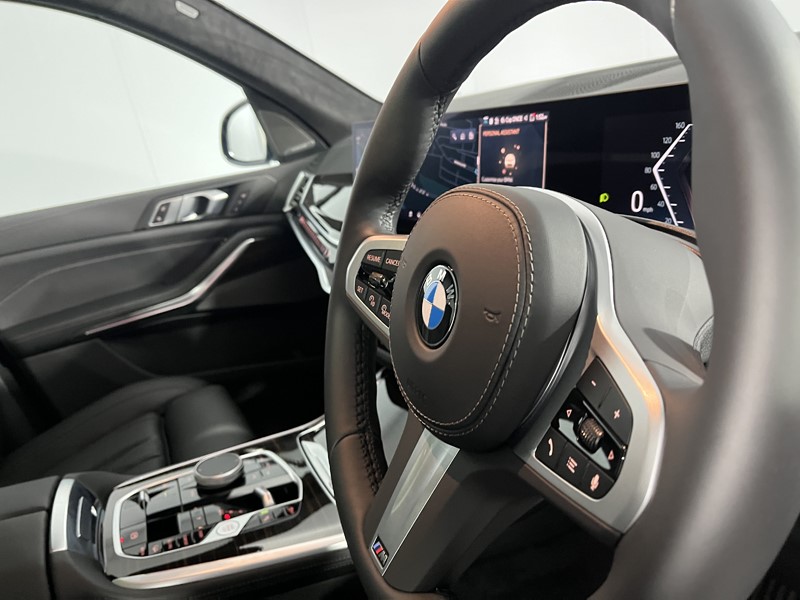 2025 (75) BMW X7 xDrive40i MHT M Sport 5dr Step Auto 4977381