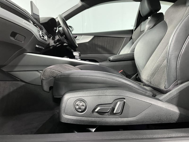 2017 (17) AUDI A5 2.0 TFSI 252 Quattro S Line 2dr S Tronic 4961097