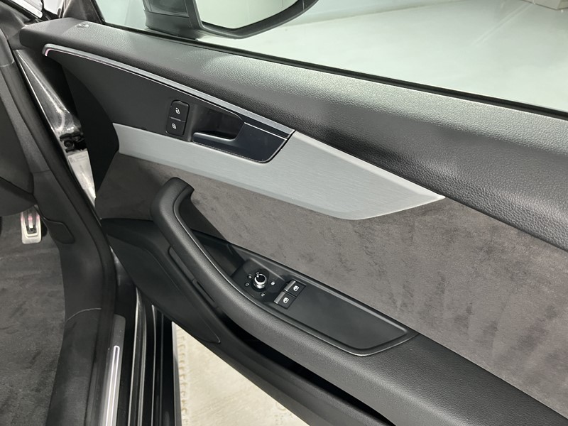 2017 (17) AUDI A5 2.0 TFSI 252 Quattro S Line 2dr S Tronic 4961084