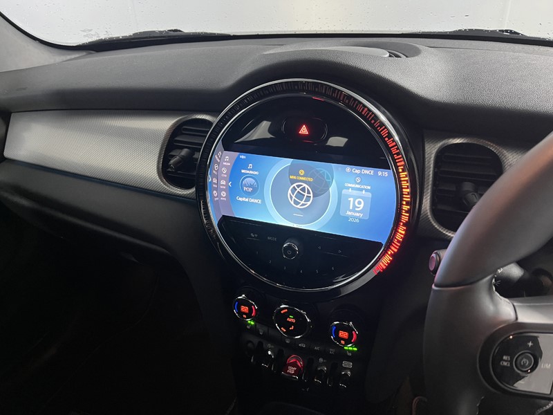 2022 (22) MINI HATCHBACK 1.5 Cooper Exclusive 3dr Auto 4966302