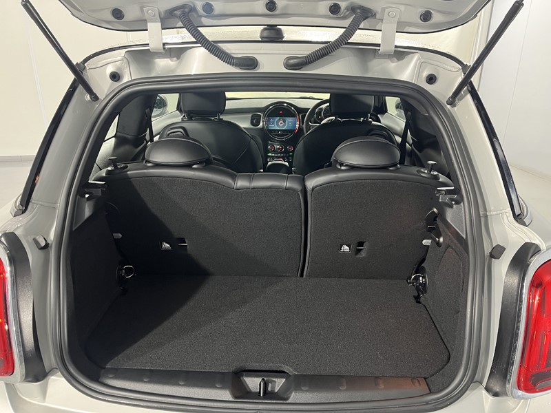 2022 (22) MINI HATCHBACK 1.5 Cooper Exclusive 3dr Auto 4966307