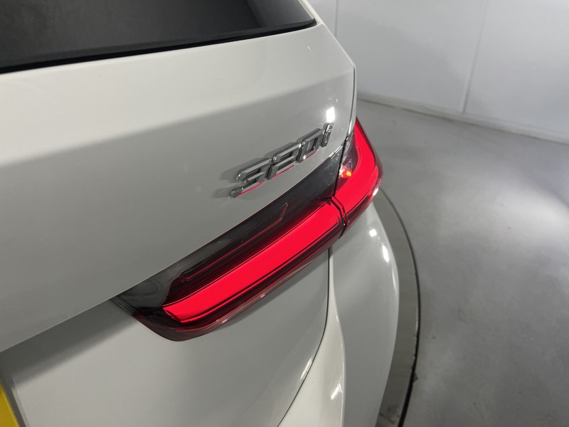 2025 (25) BMW 3 SERIES 320i M Sport 5dr Step Auto 4965841