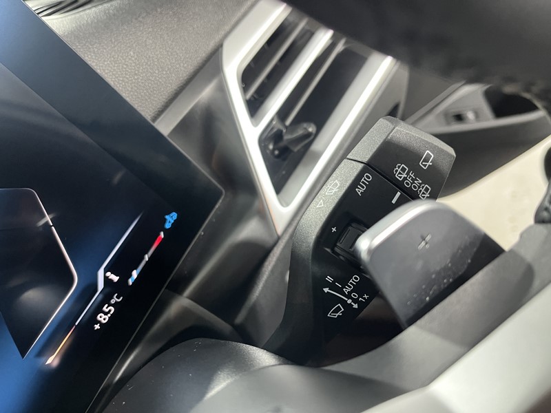 2025 (25) BMW 3 SERIES 320i M Sport 5dr Step Auto 4965821