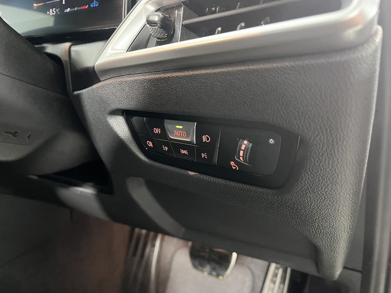 2025 (25) BMW 3 SERIES 320i M Sport 5dr Step Auto 4965817