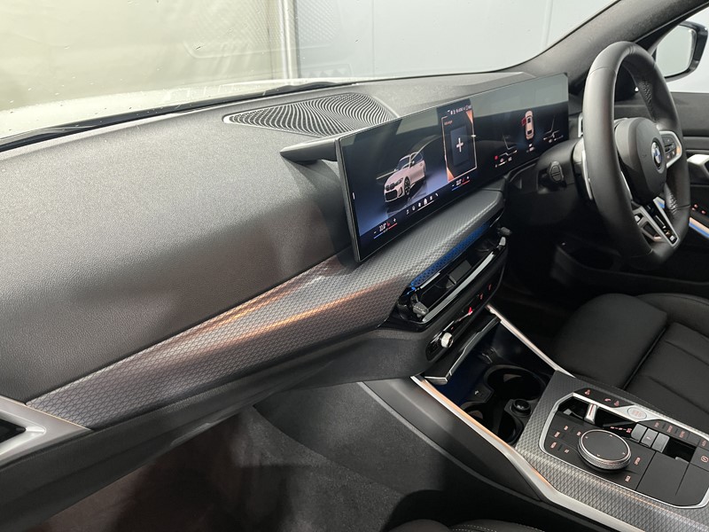 2025 (25) BMW 3 SERIES 320i M Sport 5dr Step Auto 4965803