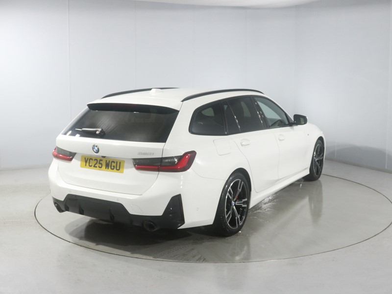 2025 (25) BMW 3 SERIES 320i M Sport 5dr Step Auto 4965845