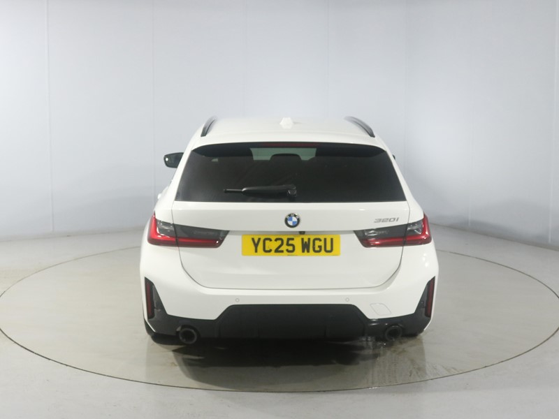 2025 (25) BMW 3 SERIES 320i M Sport 5dr Step Auto 4965811