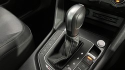2019 (69) VOLKSWAGEN TIGUAN 2.0 TDi 150 4Motion R-Line Tech 5dr DSG 4950817
