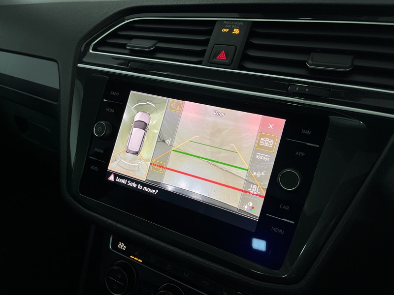 2019 (69) VOLKSWAGEN TIGUAN 2.0 TDi 150 4Motion R-Line Tech 5dr DSG 4950826