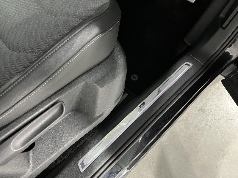 2019 (69) VOLKSWAGEN TIGUAN 2.0 TDi 150 4Motion R-Line Tech 5dr DSG 4950827