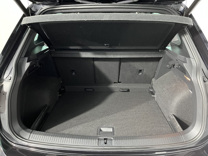 2019 (69) VOLKSWAGEN TIGUAN 2.0 TDi 150 4Motion R-Line Tech 5dr DSG 4950820