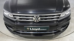 2019 (69) VOLKSWAGEN TIGUAN 2.0 TDi 150 4Motion R-Line Tech 5dr DSG 4950849