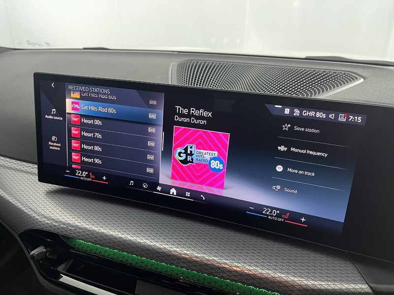 2025 (25) BMW 3 SERIES 330e 22.3 kWh M Sport 5dr Step Auto 4965521