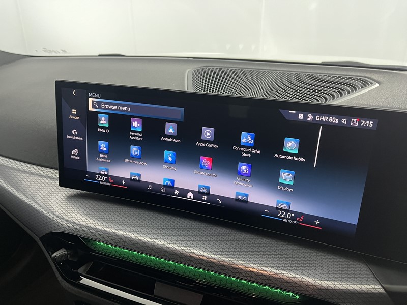 2025 (25) BMW 3 SERIES 330e 22.3 kWh M Sport 5dr Step Auto 4965522