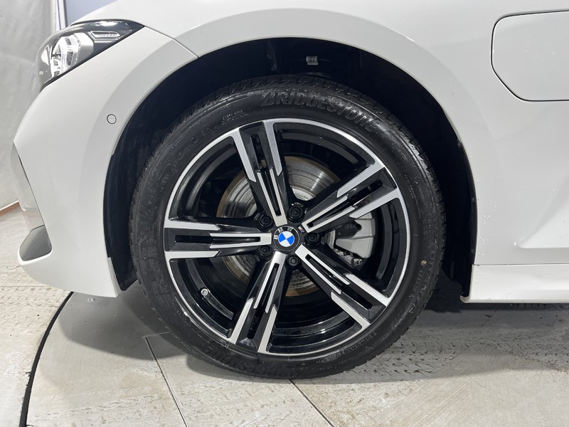 2025 (25) BMW 3 SERIES 330e 22.3 kWh M Sport 5dr Step Auto 4965508