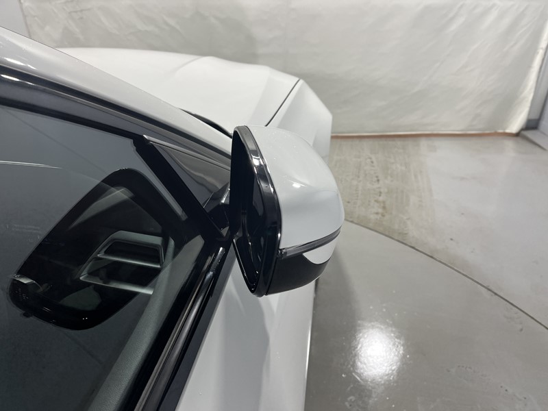 2025 (25) BMW 3 SERIES 330e 22.3 kWh M Sport 5dr Step Auto 4965538