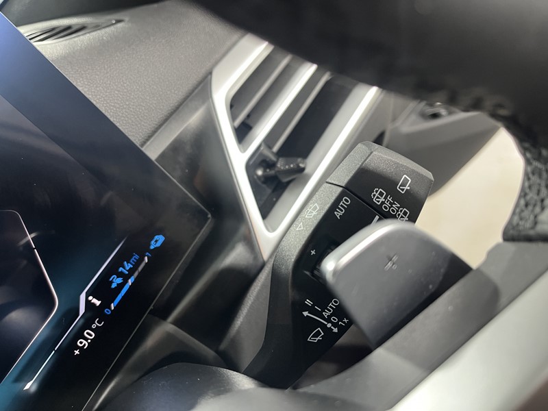 2025 (25) BMW 3 SERIES 330e 22.3 kWh M Sport 5dr Step Auto 4965519