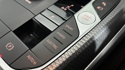 2025 (25) BMW 3 SERIES 330e 22.3 kWh M Sport 5dr Step Auto 4965528