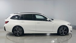 2025 (25) BMW 3 SERIES 330e 22.3 kWh M Sport 5dr Step Auto 4965497