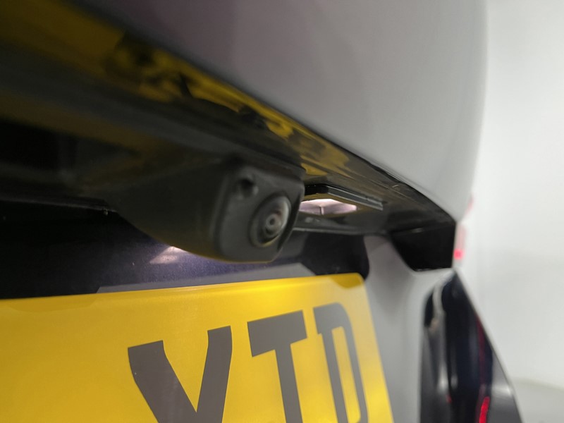 2025 (25) BMW 5 SERIES 530e M Sport 5dr Auto 4972142