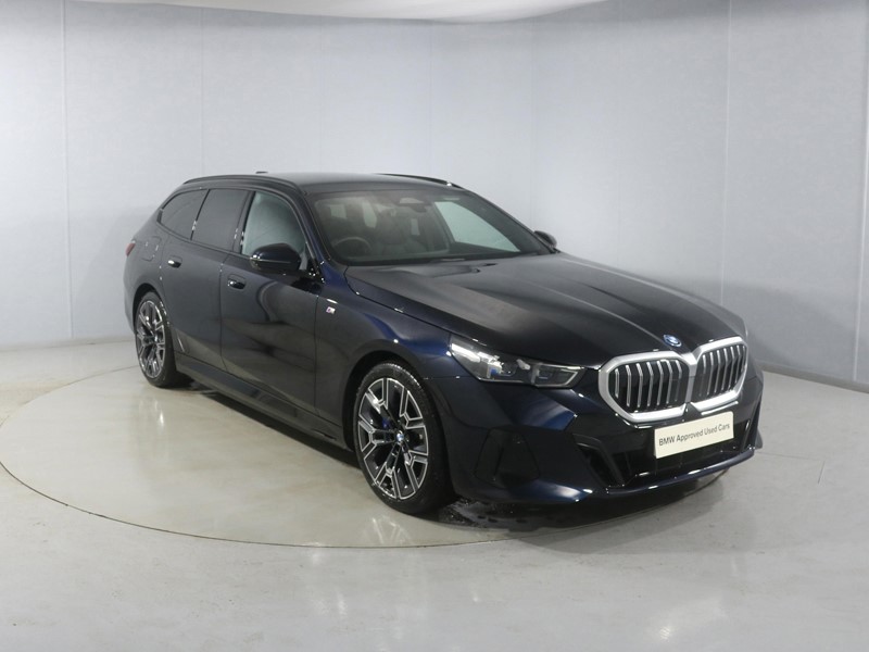 2025 (25) BMW 5 SERIES 530e M Sport 5dr Auto