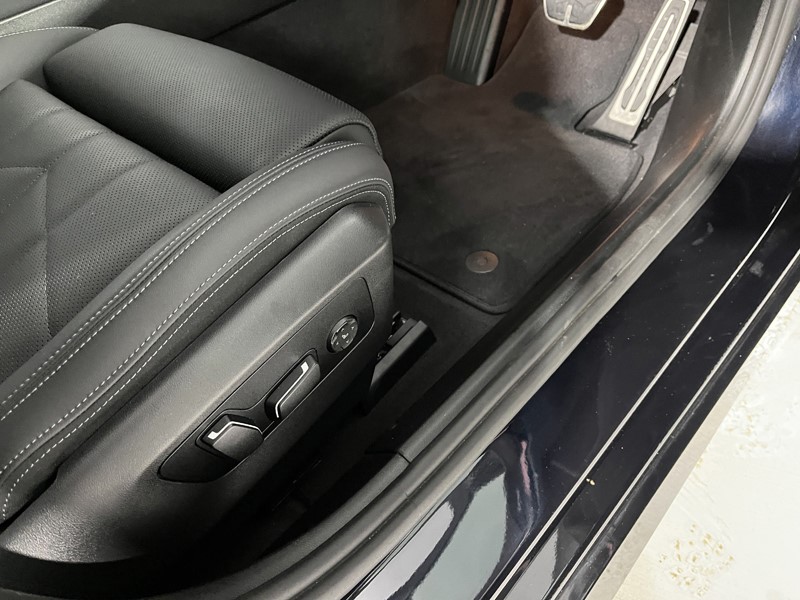 2025 (25) BMW 5 SERIES 530e M Sport 5dr Auto 4972117