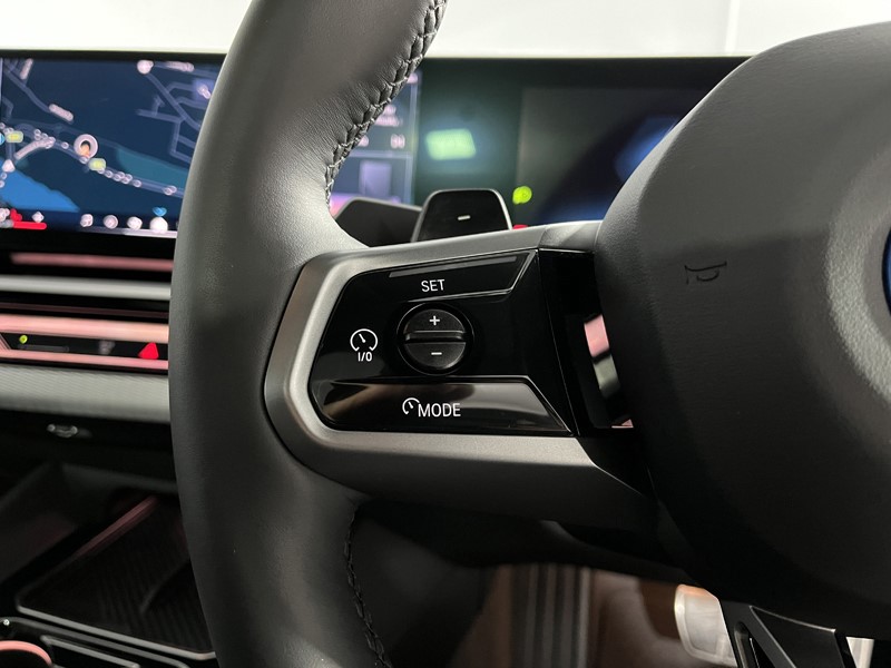 2025 (25) BMW 5 SERIES 530e M Sport 5dr Auto 4972121